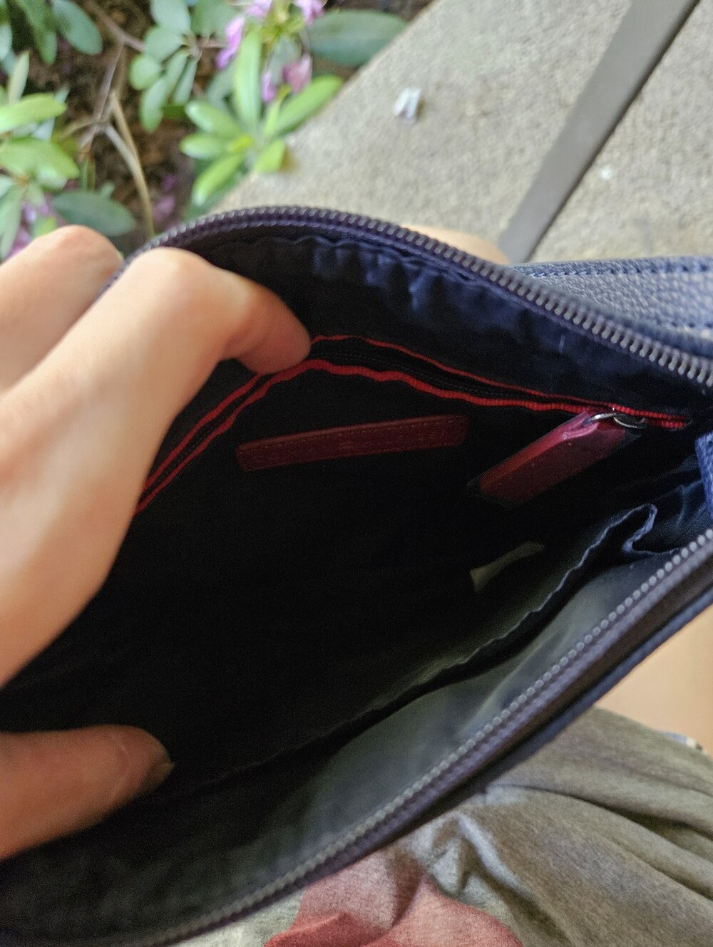 Tommy Hilfiger Patterned Monogram Crossbody Bag - Picture 5 of 6